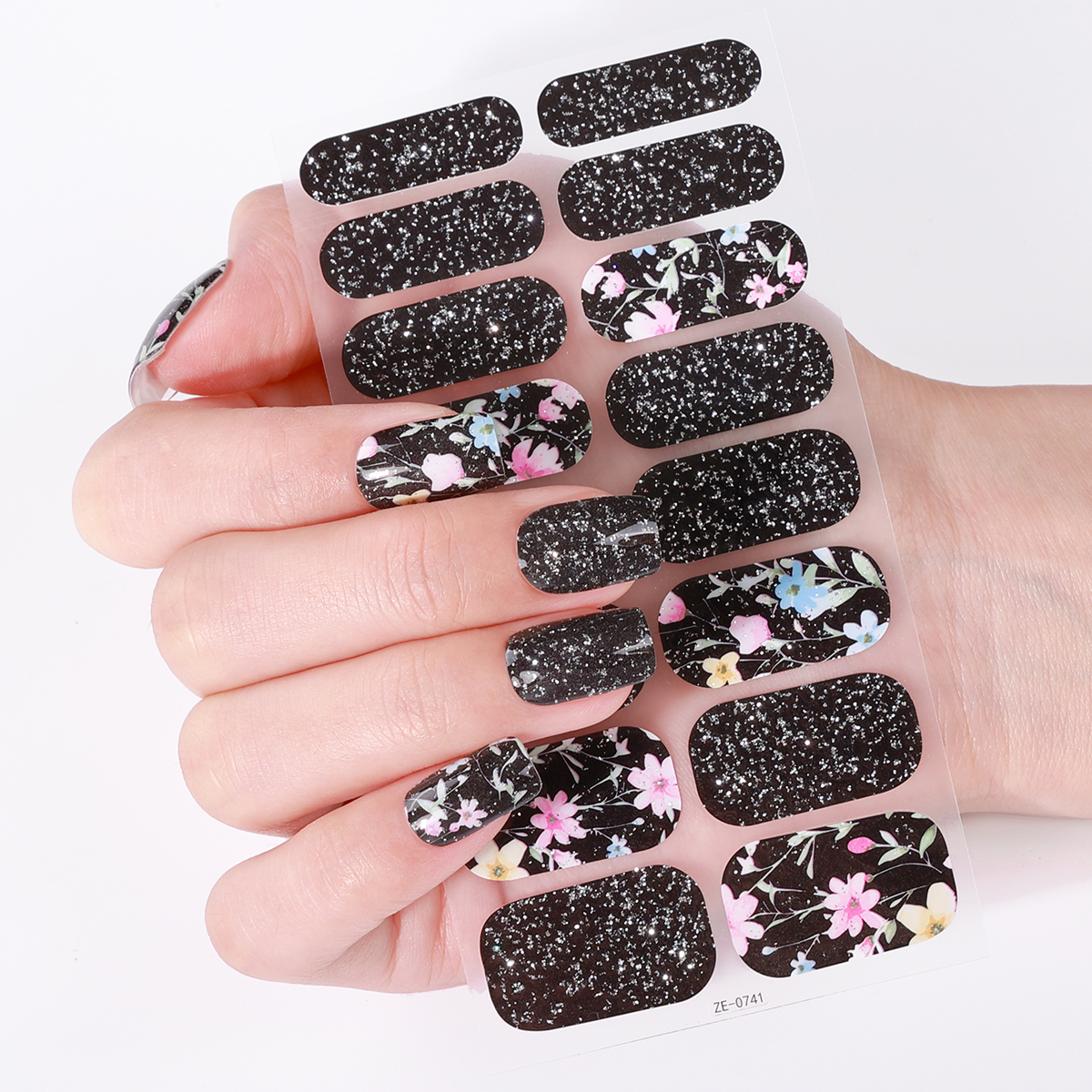 16Tips Full Cover Nail Sticker - Full Cover Adhesive のレビューと価格